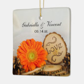 Rustikale Orange Daisy Woods Wedding Keramikornament (Links)