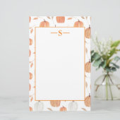 Rustikale Orange White Pumpkins Herbstlaub Monogra Briefpapier (Stehend Vorderseite)