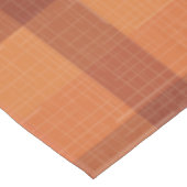 Rustikale Orangefarbene Herbstfälle Karierte Tarta Tischdecke (Schrägansicht)