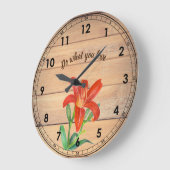 Rustikale Orangefarbene Lily Illustration Große Wanduhr (Winkel)