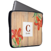 Rustikale Orangefarbene Lippenart Monogramm Laptopschutzhülle (Vorne Rechts)