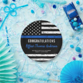 Rustikale Partei für die Polizeischulung mit dünne Pappteller (Party)