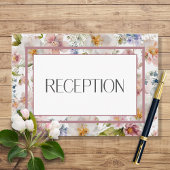 Rustikale Pastel April Hochzeit mit floralen Water Begleitkarte