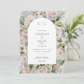 Rustikale Pastel Hydrangea Floral Monogram Periwin Einladung (Stehend Vorderseite)