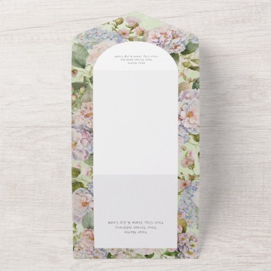 Rustikale Pastel Hydrangeas Sage Green Arch No Din All In One Einladung (Außenbereich)