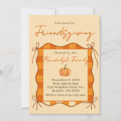 Rustikale Pastel Orange Gingham Friendsgiving Einladung (Vorderseite)