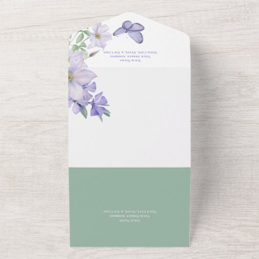 Rustikale Periwinkle-Blume und grünes Schmetterlin All In One Einladung (Außenbereich)