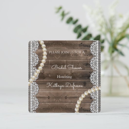 Rustikale Perlen & Spitzen Bridal Dusche Einladung (Stehend Vorderseite)
