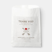 Rustikale Pfeile Rotes Herz Hochzeit Geschenktütchen (Vorderseite)