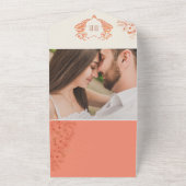 Rustikale Pfirsichbläschen Monogramm Hochzeit All In One Einladung (Außenbereich)