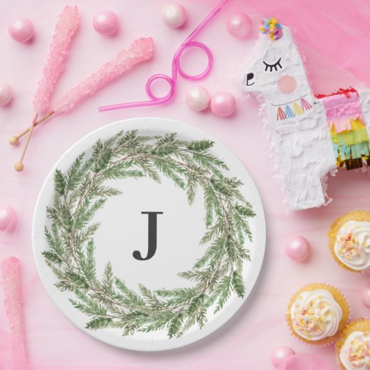 Rustikale Pine Wreath Monogram Holiday Pappteller (Party)