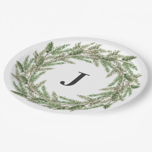 Rustikale Pine Wreath Monogram Holiday Pappteller (Schrägansicht)