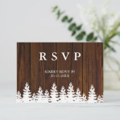 Rustikale Pinienbäume Herbst Herbst Winterhochzeit RSVP Karte (Stehend Vorderseite)