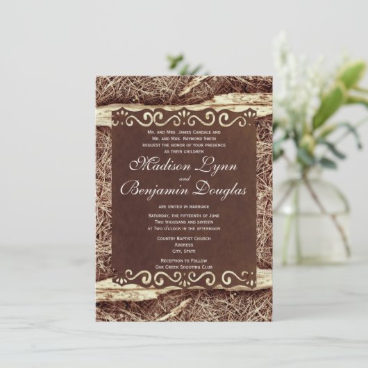 Rustikale Pinienwälder Camouflage Hochzeit Einladung (Stehend Vorderseite)