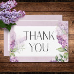 Rustikale Romantik Lila & Sage Lilacs Wedding Dankeskarte<br><div class="desc">Erhöhen Sie Ihre Hochzeitsankündigung mit unseren exquisiten lilac flüstern Hochzeit dank Karte Design. Eine Leinwand subtiler, bedrückter, weicher lila Sets verströmt die Bühne für Romantik, während die weiße Textbox mit einem dünnen, weichen lila Rahmen ein Element raffinierter Einfachheit hinzufügt. Der Zauber setzt sich fort mit zarten Sprays von Aquarelllilaks und...</div>