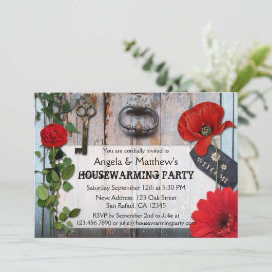 Rustikale Romantische Holzhäuserwärmung einladen Einladung (Stehend Vorderseite)