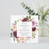 Rustikale rosa Burgund und Lila Blumenhochzeit Einladung (Stehend Vorderseite)
