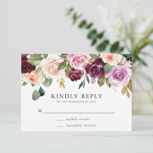 Rustikale rosa Burgund und Lila Blumenhochzeit RSVP Karte (Stehend Vorderseite)