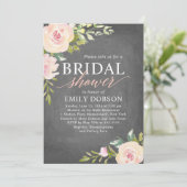 Rustikale Rose Brautparty Chalkboard Einladung (Stehend Vorderseite)