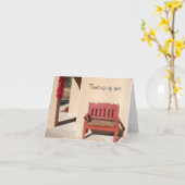 Rustikale rote Bank über Denken Sie an Sie notecar Karte (Gelbe Blume)