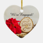 Rustikale Rote Poinsettia Winter-Verlobung Keramikornament (Vorne)