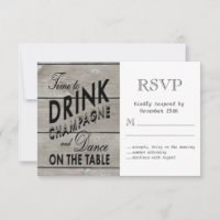 Rustikale RSVP Zeit zum Champagnertrinken