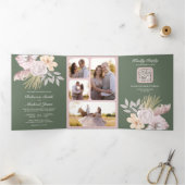 Rustikale Sage Green Rose Pink Floral QR Code Hoch Dreifach Gefaltete Einladung (Innenseite)