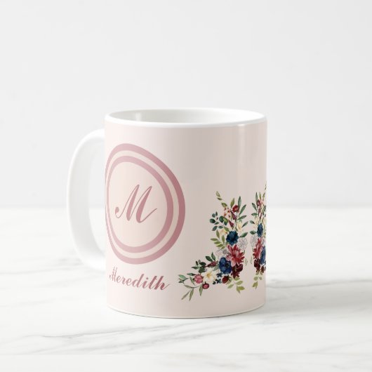 Rustikale Saison Florals Custom Monogram Kaffeetasse (Vorderseite Links)
