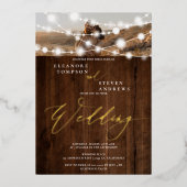 Rustikale Saitenlichter Braun Holz 2 Fotos Hochzei Folieneinladung (Vorderseite)