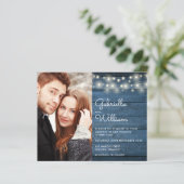 Rustikale Saitenlichter Foto Hochzeit Einladung (Stehend Vorderseite)
