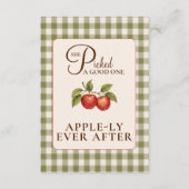 Rustikale Salbeigrüne Gingham-Apfel-Brautparty Begleitkarte (Vorderseite)