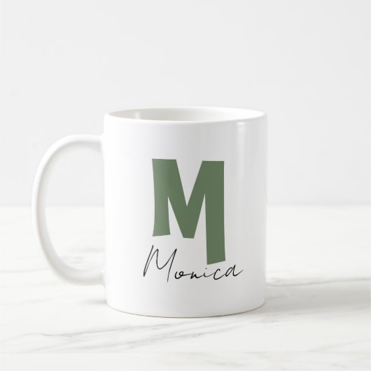 Rustikale Salbeigrüne Monogramm Buchstabe M Person Kaffeetasse (Links)