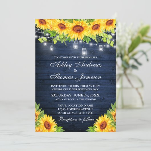 Rustikale Sonnenblume Blauer Holz Mason Jar Lights Einladung (Stehend Vorderseite)