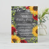 Rustikale Sonnenblume Burgund Rose Wood Birthday P Einladung (Stehend Vorderseite)