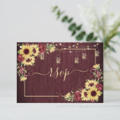 Rustikale Sonnenblume Burgund Wood Floral UAWG +Me RSVP Karte (Stehend Vorderseite)
