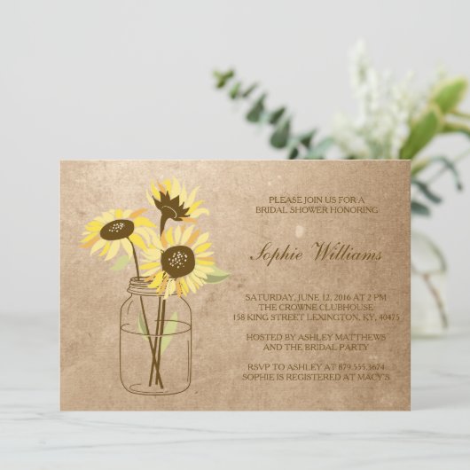 Rustikale Sonnenblume im Mason Jar Brautparty Einladung (Stehend Vorderseite)