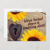 Rustikale Sonnenblume Save the Date Hochzeitkarte Ankündigungspostkarte (Vorne/Hinten)
