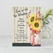 Rustikale Sonnenblumen auf Holz, alles in einer Ho Einladung (Stehend Vorderseite)