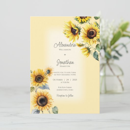 Rustikale Sonnenblumen auf verblasster Goldhochzei Einladung (Stehend Vorderseite)