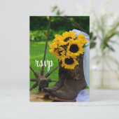 Rustikale Sonnenblumen Cowboy Boot Western Wedding RSVP Karte (Stehend Vorderseite)