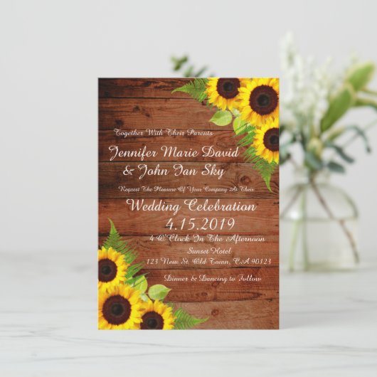 Rustikale Sonnenblumen Grüne Hochzeit Einladung (Stehend Vorderseite)