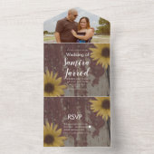 Rustikale Sonnenblumen Hochzeit von Holzkörnern All In One Einladung (Innen Boden)