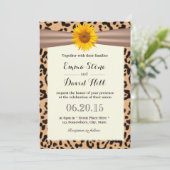 Rustikale Sonnenblumen Leopard Print Wedding Einla Einladung (Stehend Vorderseite)
