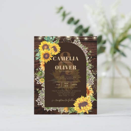 Rustikale Sonnenblumen Lichter Arch Sommer Hochzei (Stehend Vorderseite)