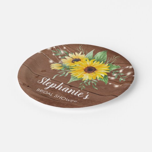 Rustikale Sonnenblumen Lights Wood Brautparty Pappteller (Schrägansicht)
