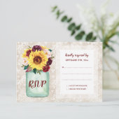 Rustikale Sonnenblumen Mason Jar Wedding RSVP (Stehend Vorderseite)