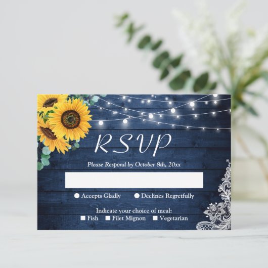 Rustikale Sonnenblumen Navy Blue String Lights Hoc RSVP Karte (Stehend Vorderseite)