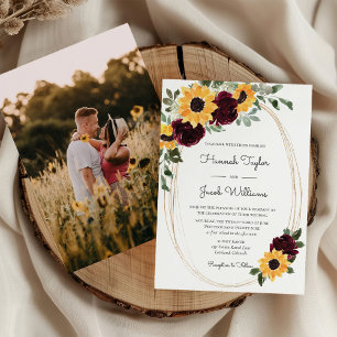 Rustikale Sonnenblumen und Burgunder Rose Foto Hoc Einladung
