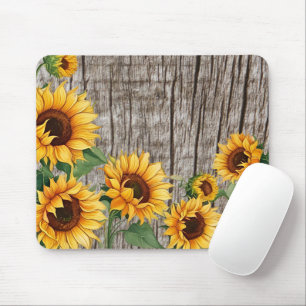 Rustikale Sonnenblumen und gewittertes graues Barn Mousepad