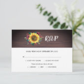 Rustikale Sonnenblumenessen Hochzeit RSVP Karte (Stehend Vorderseite)